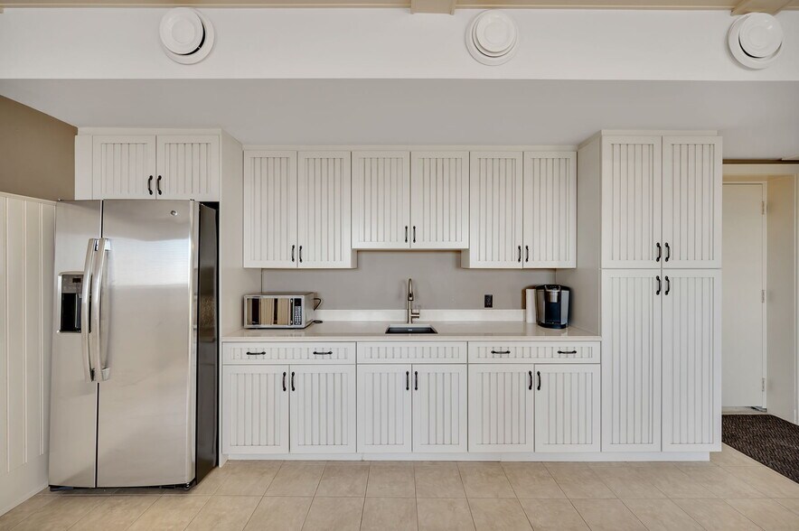 27018 SH 633 Suite 30C, Sturgeon County, AB à vendre - Photo de l’immeuble – Image 3 sur 10