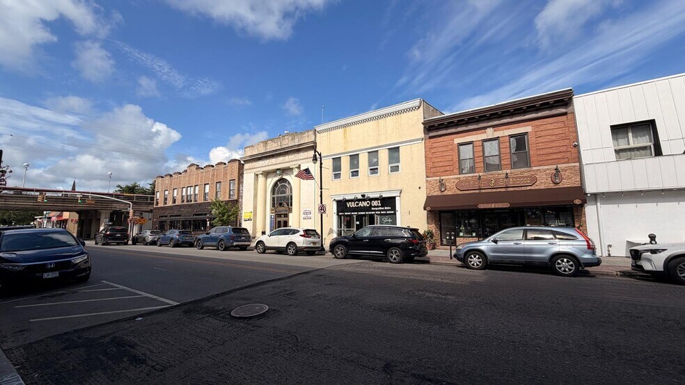 43 N Village Ave, Rockville Centre, NY à vendre - Photo de l’immeuble – Image 1 sur 18