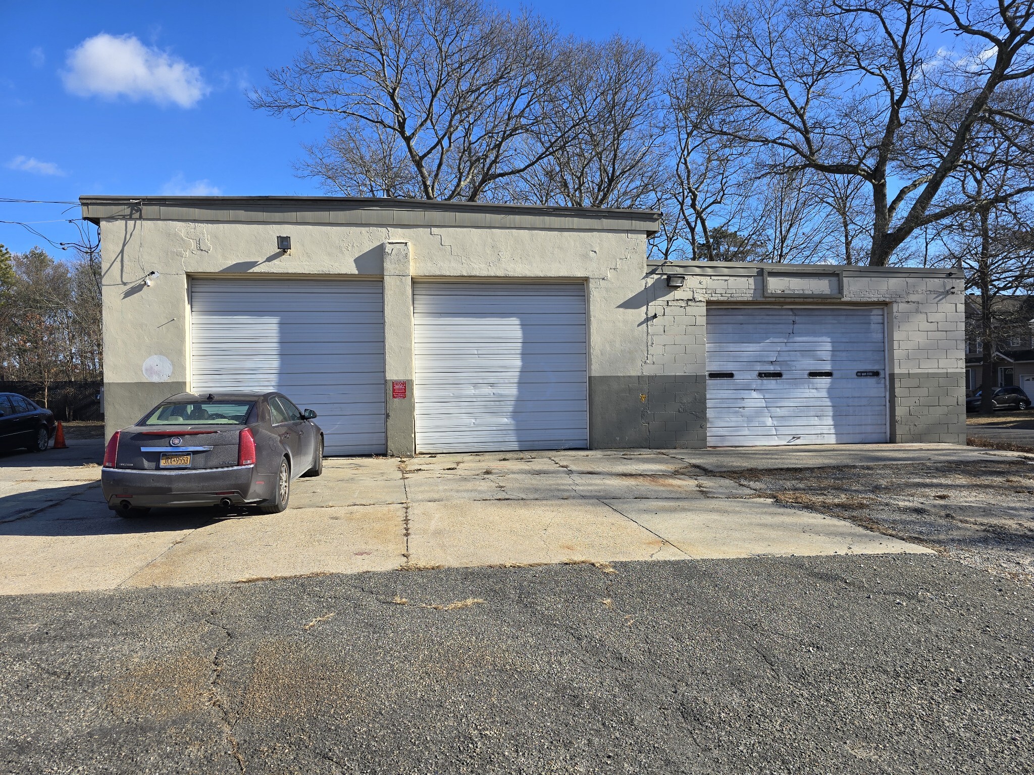 5 Miller Pl, Mastic, NY à louer Photo de l’immeuble– Image 1 sur 8