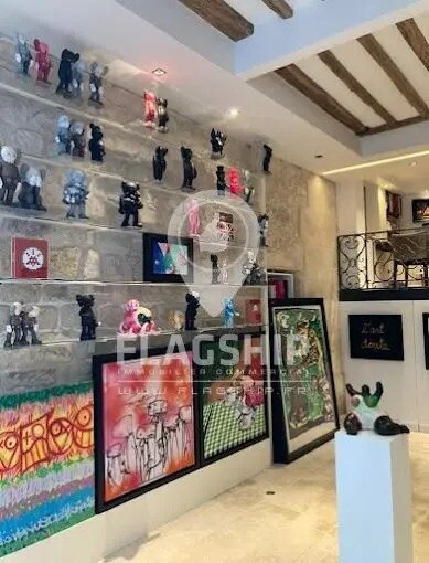 Plus de détails pour Local commercial à louer