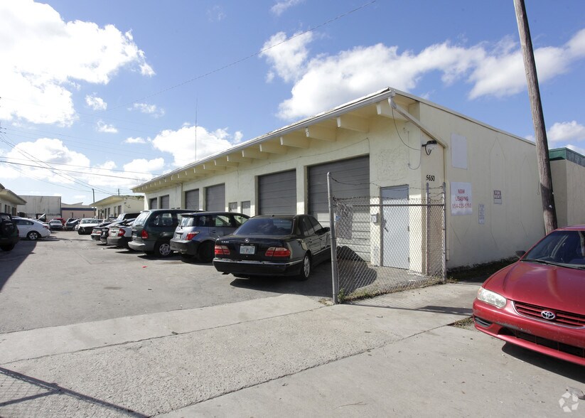 5650 Rodman St, Hollywood, FL à louer - Photo principale – Image 1 sur 8