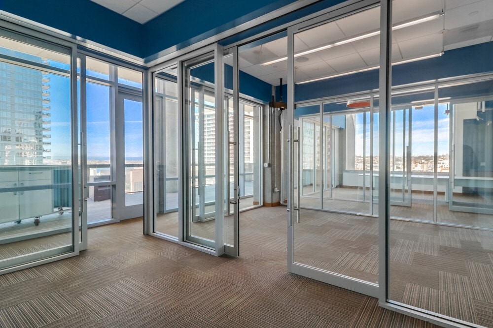 1350 Columbia St, San Diego, CA 92101 - Lot Full 9th Floor - - Photo intérieure - Image 1 of 27