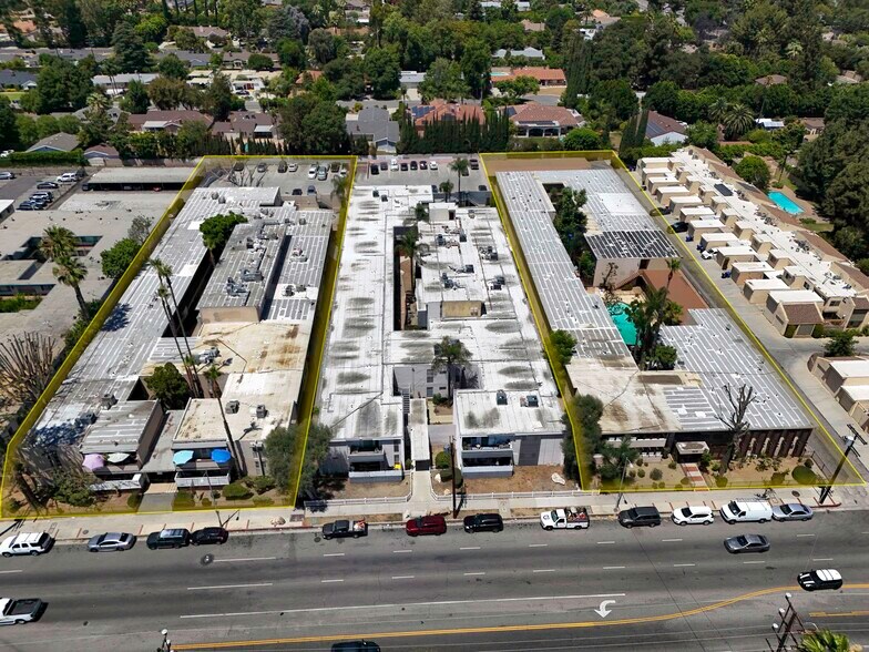 8567 Balboa Blvd, Northridge, CA à vendre - Photo de l’immeuble – Image 3 sur 19