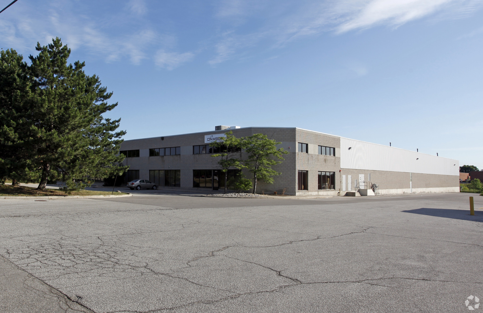 5477 Gorvan Dr, Mississauga, ON à louer Photo principale– Image 1 sur 3
