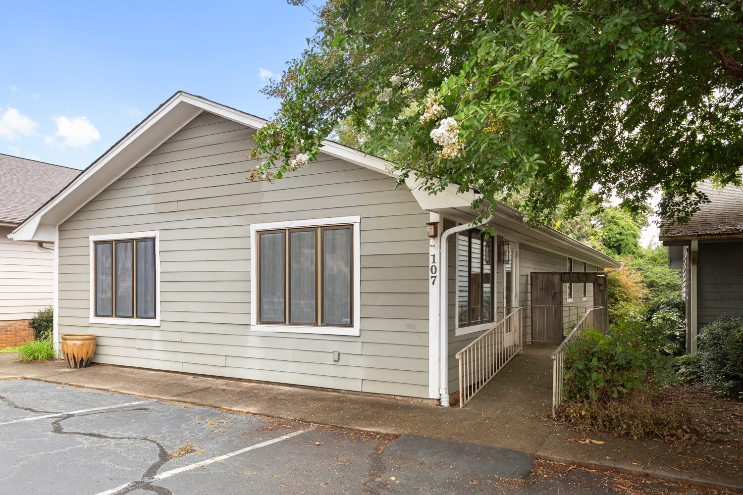 107 N Earle St, Walhalla, SC à vendre Photo principale– Image 1 sur 27