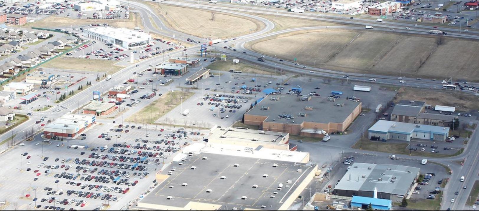 140-144 Boul Omer-Marcil, St-Jean-sur-Richelieu, QC à louer Photo principale– Image 1 sur 2