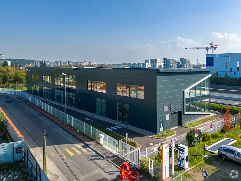 Local commercial dans Vénissieux à louer - Aérien – Image 3 sur 3