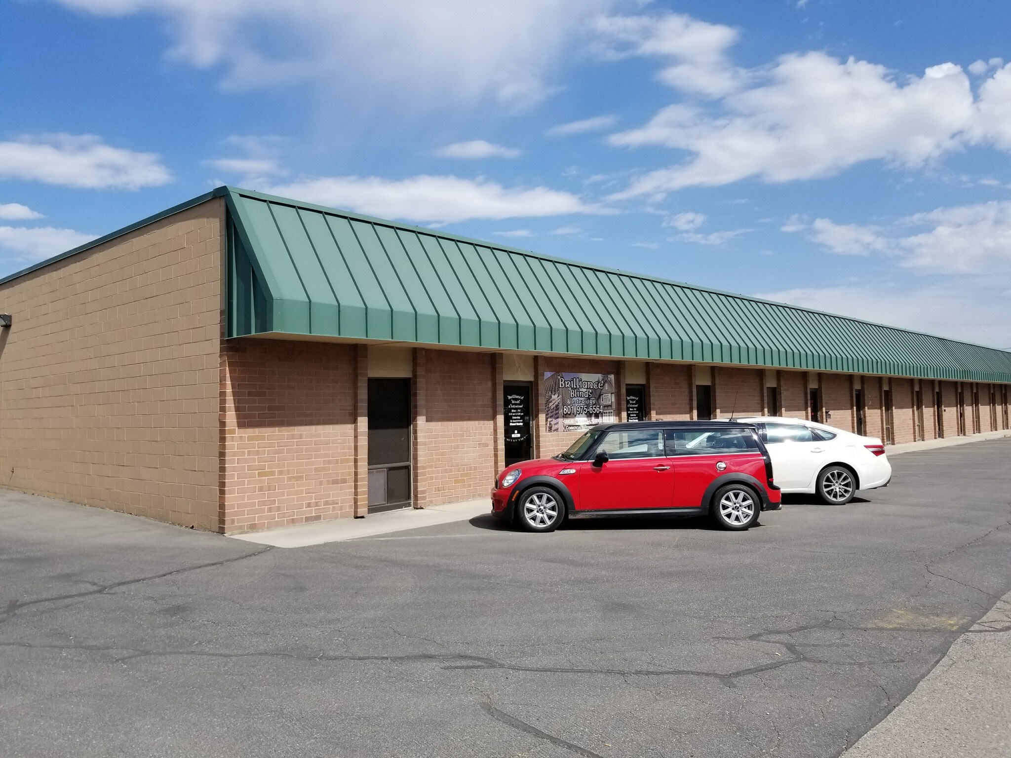 583 Billinis Rd, Salt Lake City, UT à louer Photo principale– Image 1 sur 9