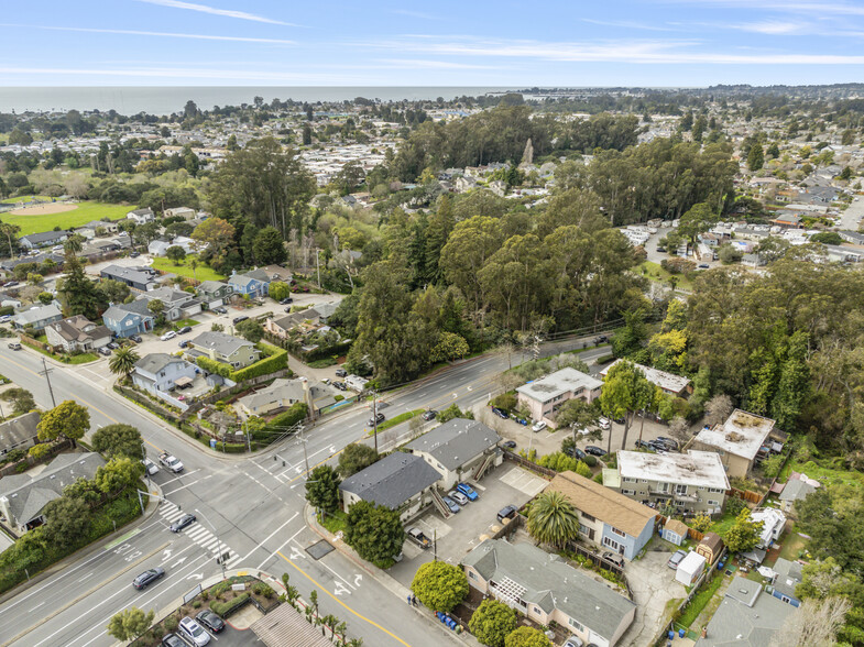 2935 Capitola rd, Santa Cruz, CA à vendre - Photo de l’immeuble – Image 2 sur 15