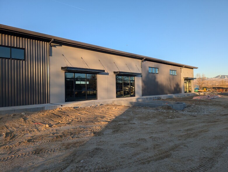 11230 Joplin Rd, Boise, ID à louer - Photo de l’immeuble – Image 1 sur 8
