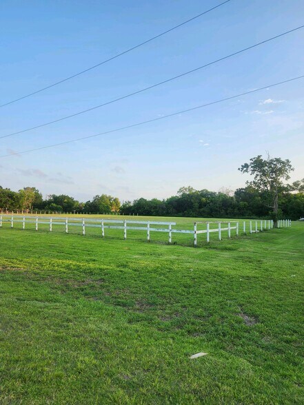 405 Strawberry St, League City, TX à vendre - Autre – Image 2 sur 7
