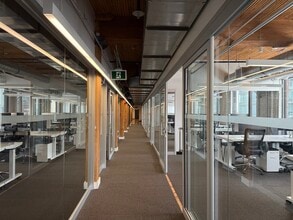 545 King St W, Toronto, ON à louer Photo intérieure– Image 1 sur 6