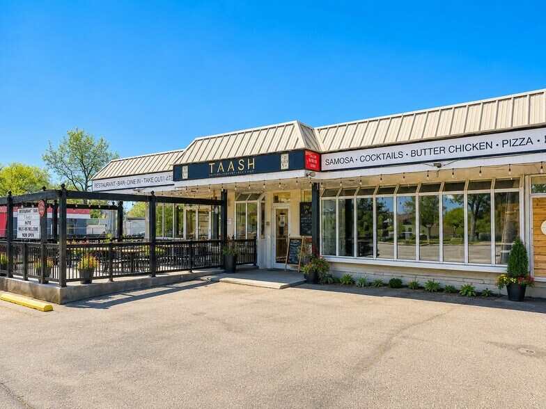 547 Ontario St, St Catharines, ON à louer - Photo de l’immeuble – Image 1 sur 11