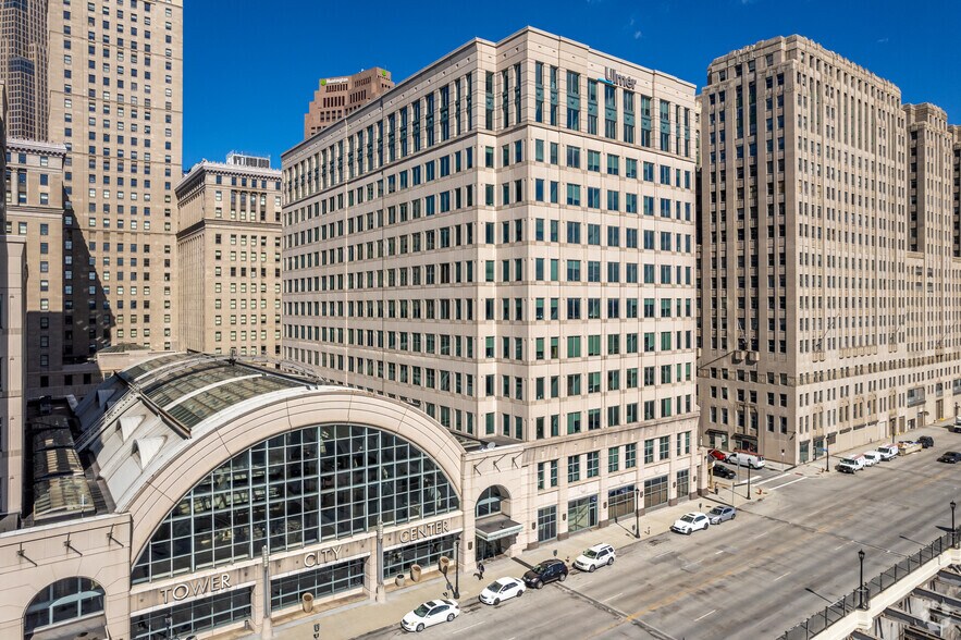 1660 W 2nd St, Cleveland, OH à louer - Photo de l’immeuble – Image 2 sur 7
