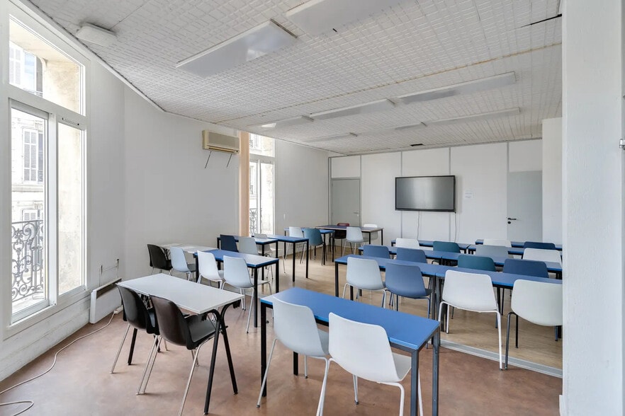 Bureau dans Marseille à vendre - Photo intérieure – Image 2 sur 7