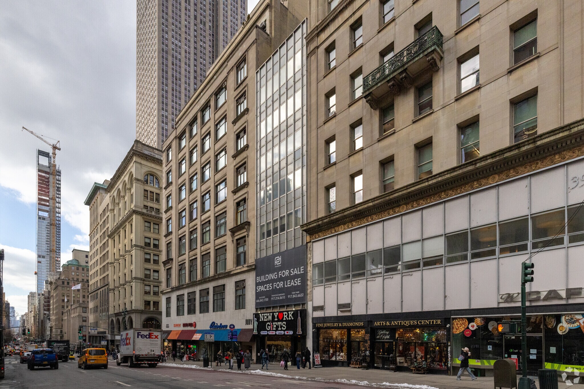 384 Fifth Ave, New York, NY à louer Photo de l’immeuble– Image 1 sur 9