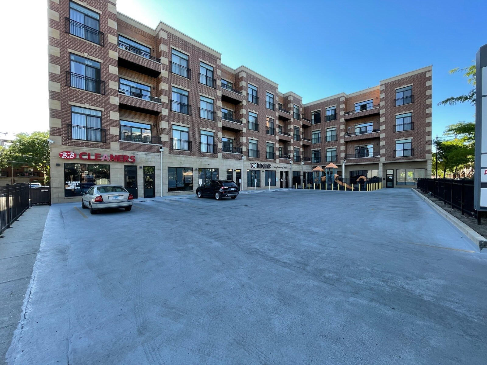 4651 N Greenview Ave, Chicago, IL à louer Photo intérieure– Image 1 sur 5