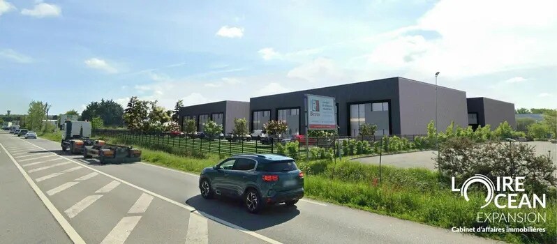 Local d'activités dans Thouaré-sur-Loire à vendre - Photo de l’immeuble – Image 1 sur 2