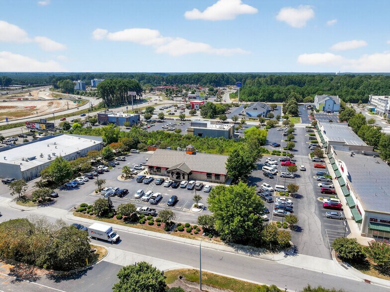 275 N Equity Dr, Smithfield, NC à vendre - Photo de l’immeuble – Image 3 sur 14