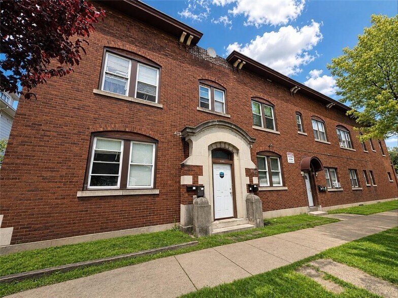 1056 Dewey Ave, Rochester, NY à vendre - Photo de l’immeuble – Image 2 sur 22