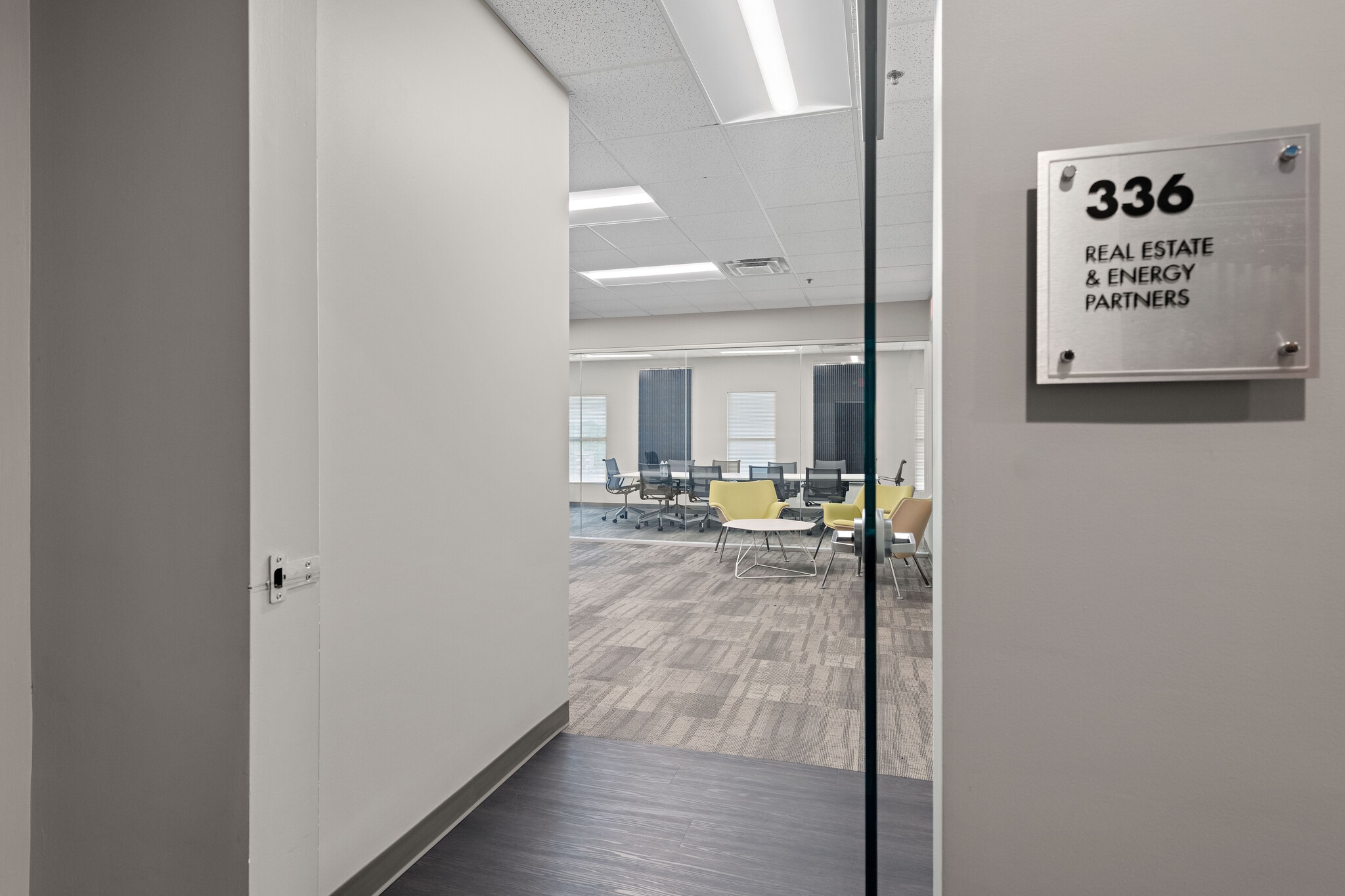 300 Buttermilk Pike, Fort Mitchell, KY à louer Photo intérieure– Image 1 sur 11