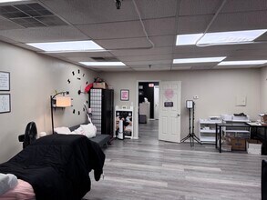 400-402 Main St, Metuchen, NJ à louer Photo intérieure– Image 2 sur 6