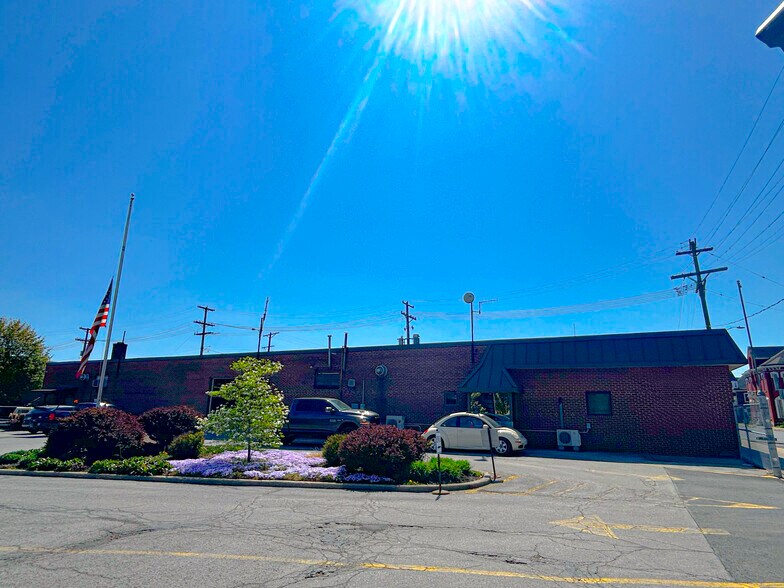 70 Chestnut St, Lewistown, PA à vendre - Photo de l’immeuble – Image 3 sur 20
