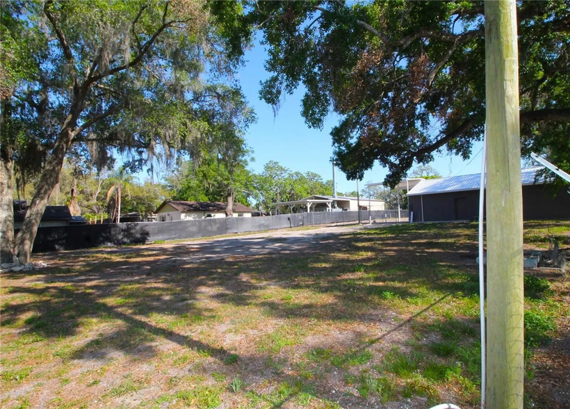 114 W Myers Blvd, Mascotte, FL à vendre - Photo de l’immeuble – Image 2 sur 16