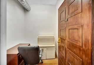 6350-6356 Van Nuys Blvd, Van Nuys, CA à louer Photo intérieure– Image 1 sur 1