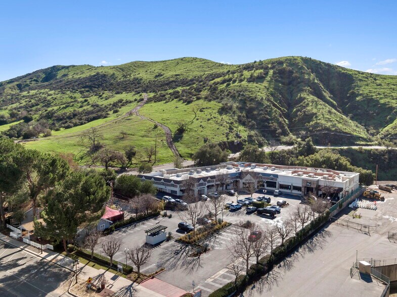 29020 Agoura Rd, Agoura Hills, CA à louer - Photo de l’immeuble – Image 2 sur 30