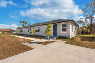 Plus de détails pour 246 Rotonda Blvd W, Rotonda West, FL - Logement à vendre