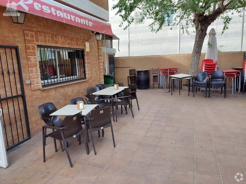 Local commercial dans Mejorada del Campo, Madrid à vendre - Photo de l’immeuble – Image 3 sur 15