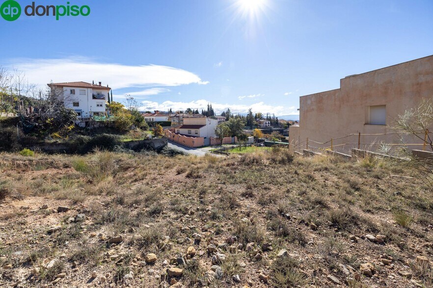 Avenida Príncipe Felipe, 2, Alfacar, Granada à vendre - Photo de l’immeuble – Image 2 sur 15
