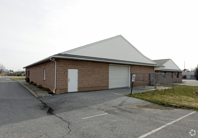 408 E Penn Ave, Robesonia, PA à louer - Photo de l’immeuble – Image 2 sur 3