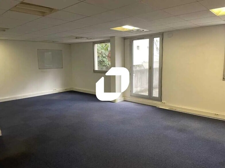Bureau dans Boulogne-Billancourt à louer - Photo de l’immeuble – Image 3 sur 35