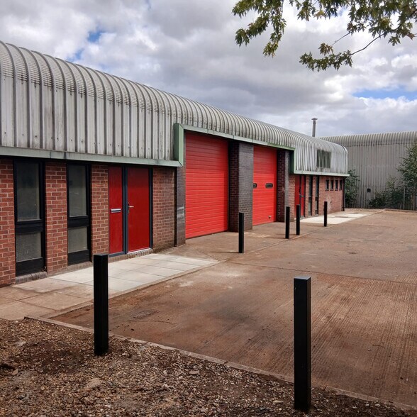 5A-5B Glaven Rd, Holt à louer - Photo de l’immeuble – Image 2 sur 4