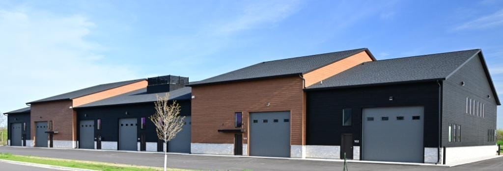 940 McKinley Pky, Delano, MN à vendre Photo de l’immeuble– Image 1 sur 13