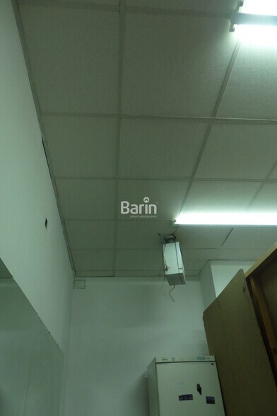 Local commercial dans Córdoba, Córdoba à vendre - Photo de l’immeuble – Image 3 sur 10