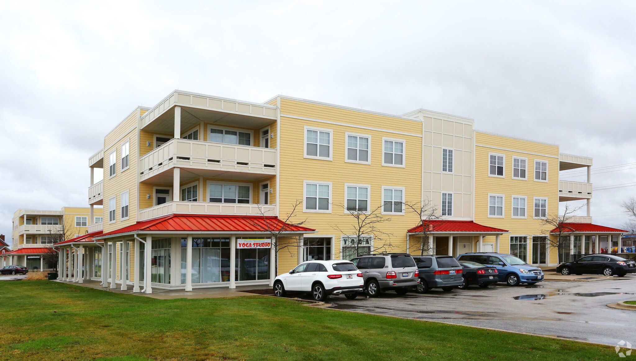 960-970 Harris Rd, Grayslake, IL à louer Photo principale– Image 1 sur 32