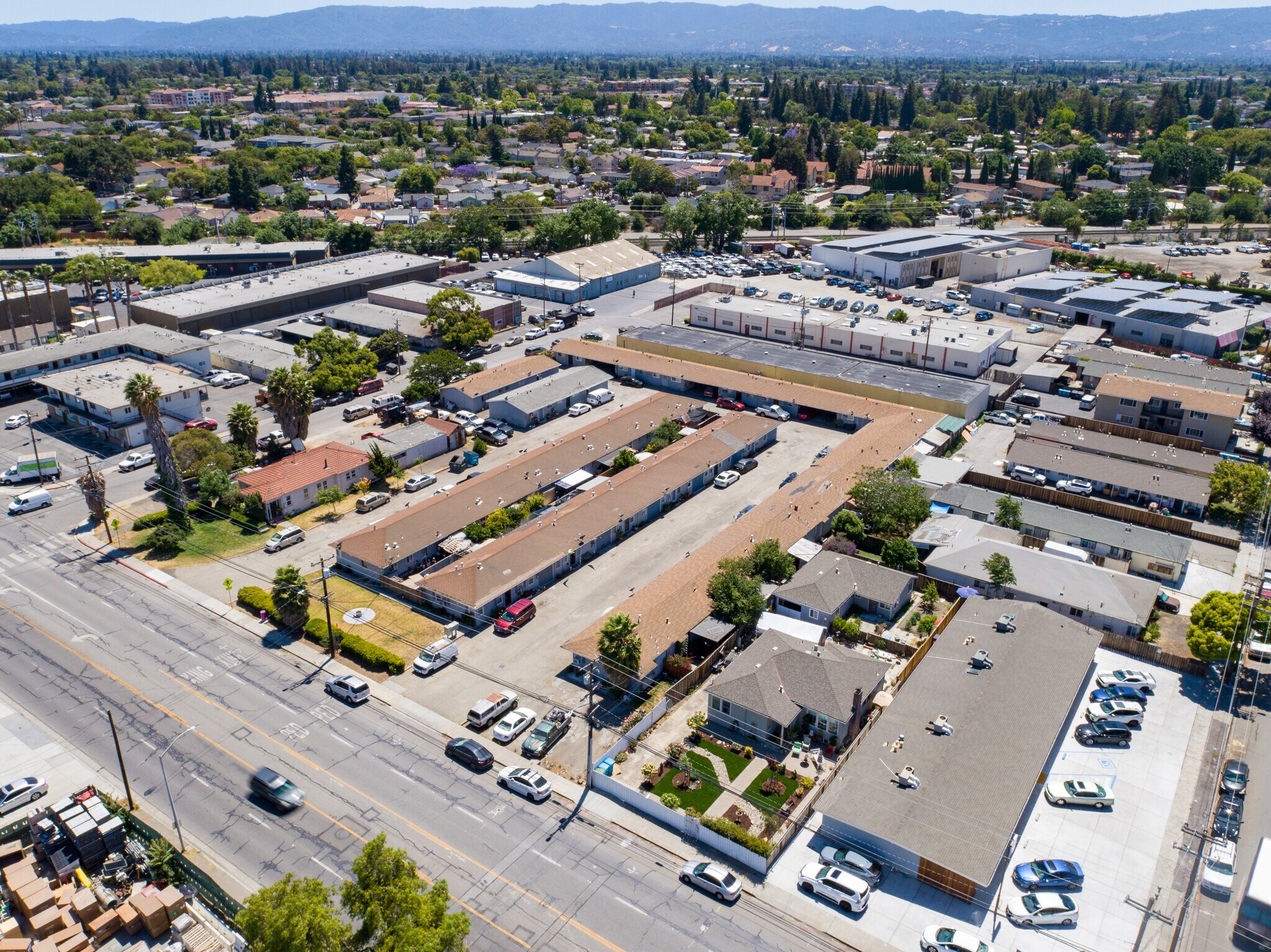 2024-2050 Lafayette St, Santa Clara, CA à vendre Photo de l’immeuble– Image 1 sur 9