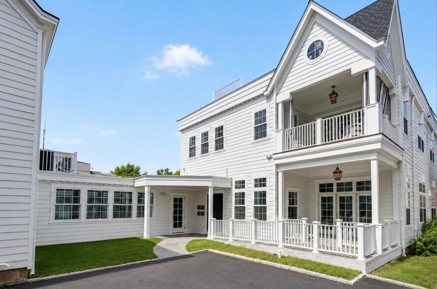 63 Church St, Greenwich, CT à vendre - Photo de l’immeuble – Image 2 sur 64