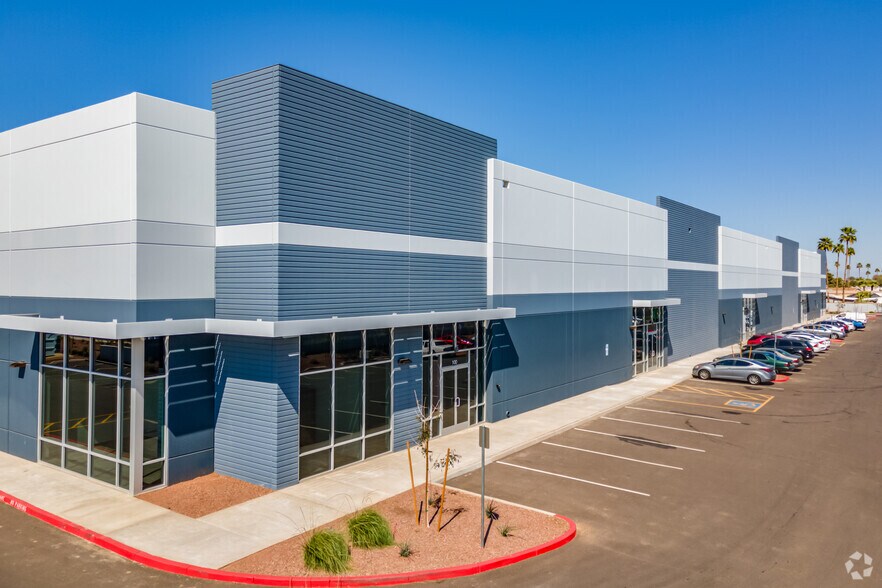 6800 W Van Buren St, Phoenix, AZ à louer - Photo principale – Image 1 sur 7