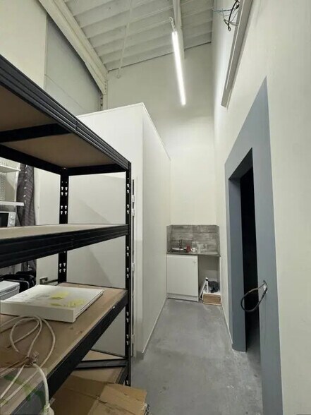 Local commercial dans Aix-les-Bains à louer - Photo intérieure – Image 3 sur 6