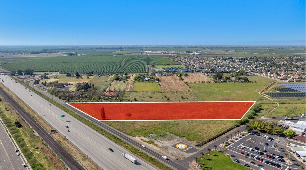 1000 Gary ln, Madera, CA à vendre - Photo de l’immeuble – Image 3 sur 4