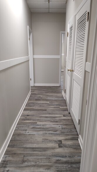 20 E Tabb St, Petersburg, VA à louer - Photo intérieure – Image 3 sur 17