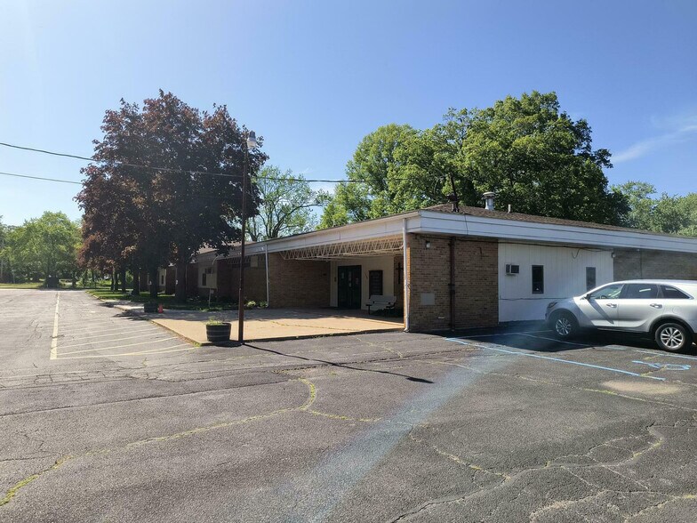 1150 W 49th Ave, Gary, IN à vendre - Photo de l’immeuble – Image 3 sur 12