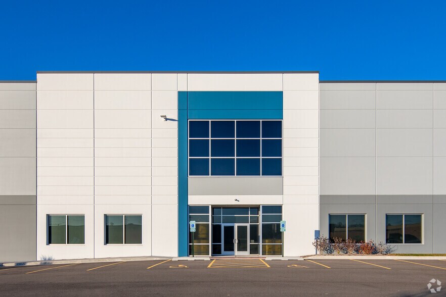1600 Sherwin Ave, Des Plaines, IL à louer - Photo de l’immeuble – Image 2 sur 4