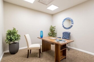 56 Edwards Village Blvd, Edwards, CO à louer Photo intérieure– Image 2 sur 10