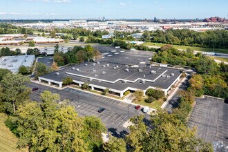 15041 S Commerce Dr, Dearborn, MI - VUE AÉRIENNE  vue de carte
