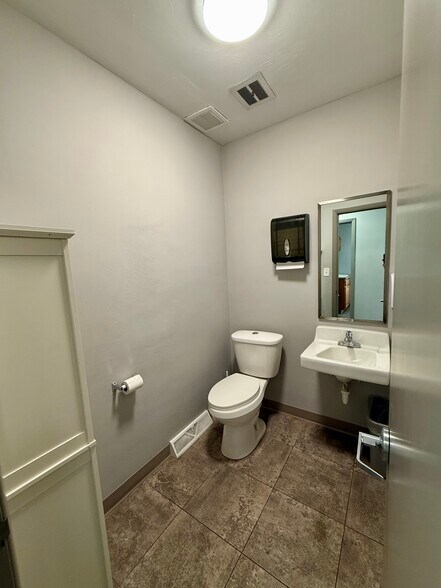 2894 Center Rd, Poland, OH à vendre - Photo de l’immeuble – Image 2 sur 27